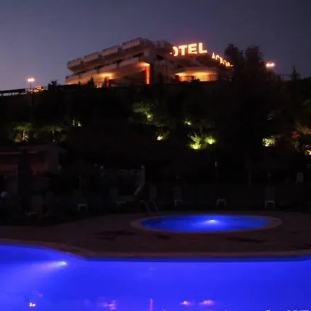 阿科波罗酒店 塞雷