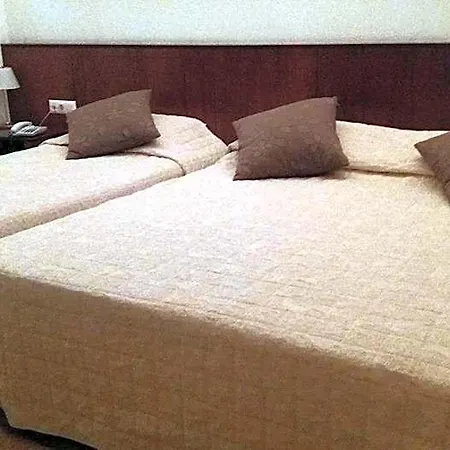 Acropol Hotel 4*