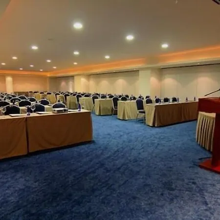 Acropol Hotel 4*